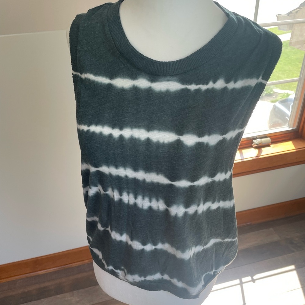 Free People Movement muscle tee - Picture 1 of 5